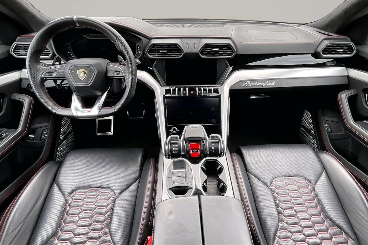 Used 2019 Lamborghini Urus AWD/4WD image 16