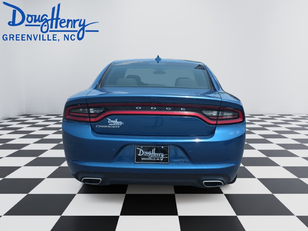 Used 2023 Dodge Charger SXT RWD image 4