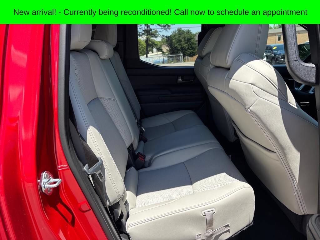 Used 2025 Toyota Tacoma Limited AWD/4WD image 12