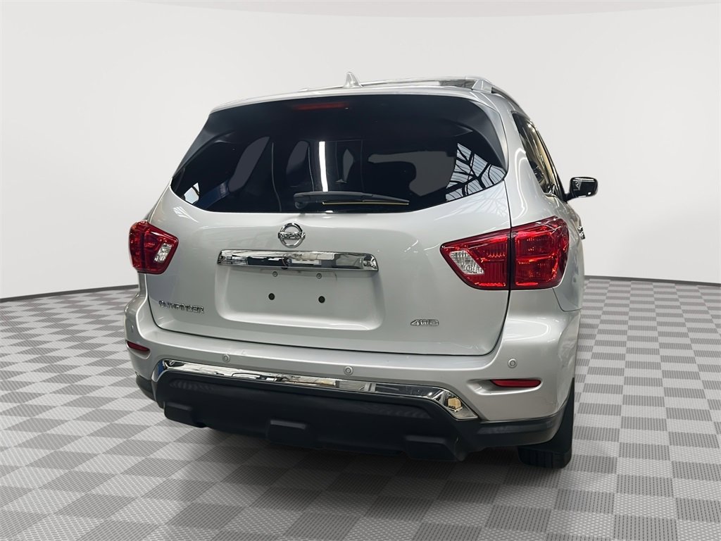 Used 2019 Nissan Pathfinder S image 4