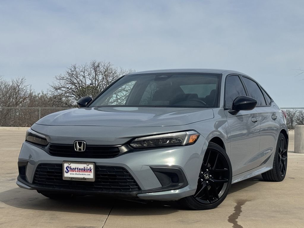 Used 2023 Honda Civic Sport image 2