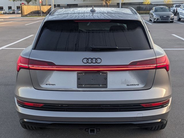 Used 2023 Audi e-tron Premium Plus w/ Premium Plus Package image 6