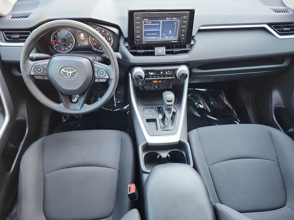 Used 2020 Toyota RAV4 LE FWD image 16