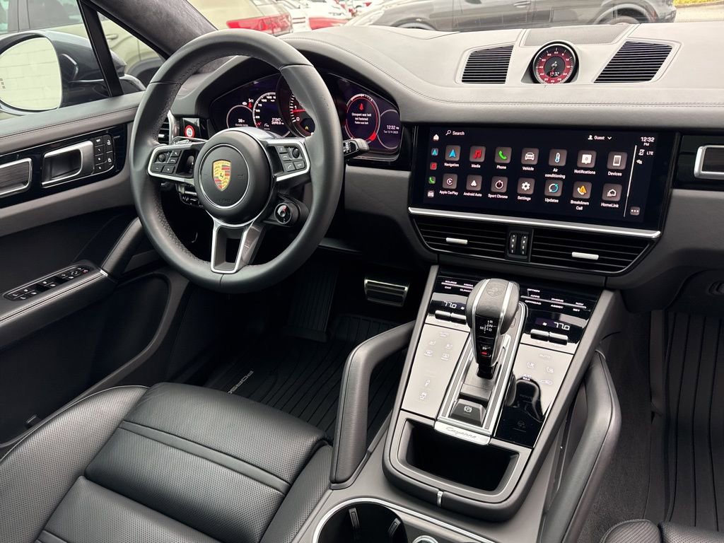 Used 2023 Porsche Cayenne GTS image 43