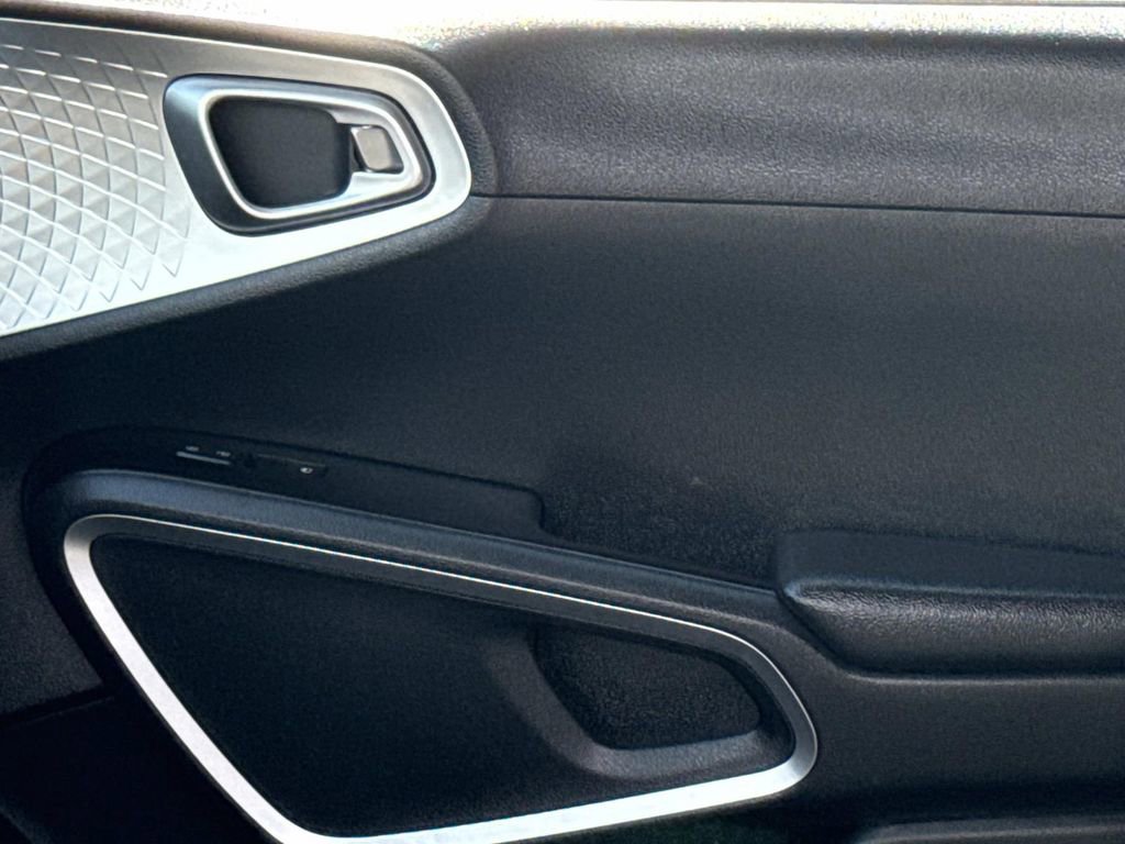 Used 2024 Kia Soul LX w/ Option Group 015 image 19