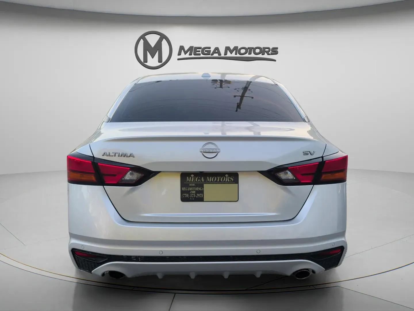 Used 2024 Nissan Altima 2.5 SV w/ SV Premium Package FWD image 6
