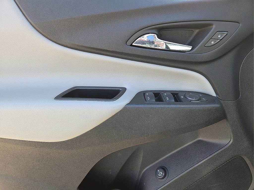 Used 2024 Chevrolet Equinox LT image 23