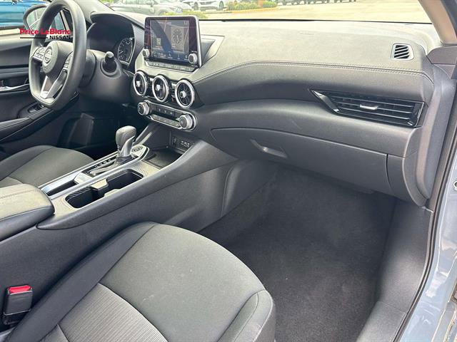 Used 2024 Nissan Sentra SV FWD image 12