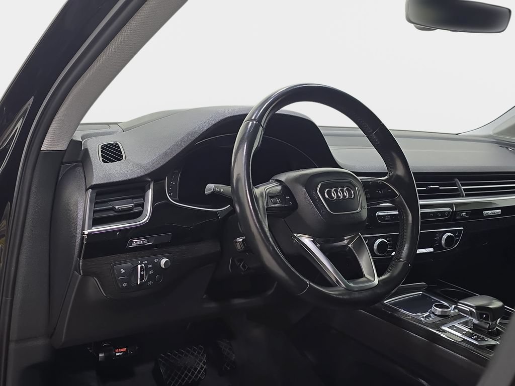 Used 2017 Audi Q7 3.0T Prestige w/ Prestige Package AWD/4WD image 19