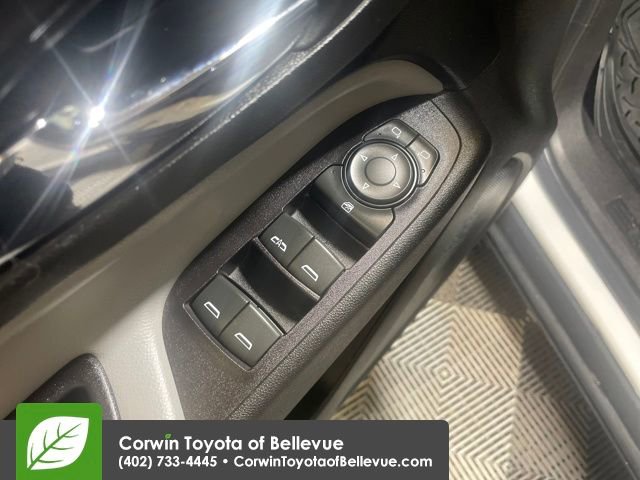 Used 2018 Chevrolet Equinox LT w/ Sun & Infotainment Package image 11