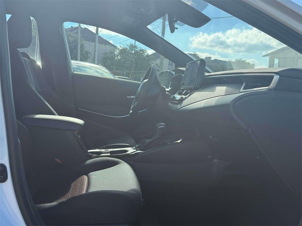 Used 2025 Toyota Corolla SE image 16