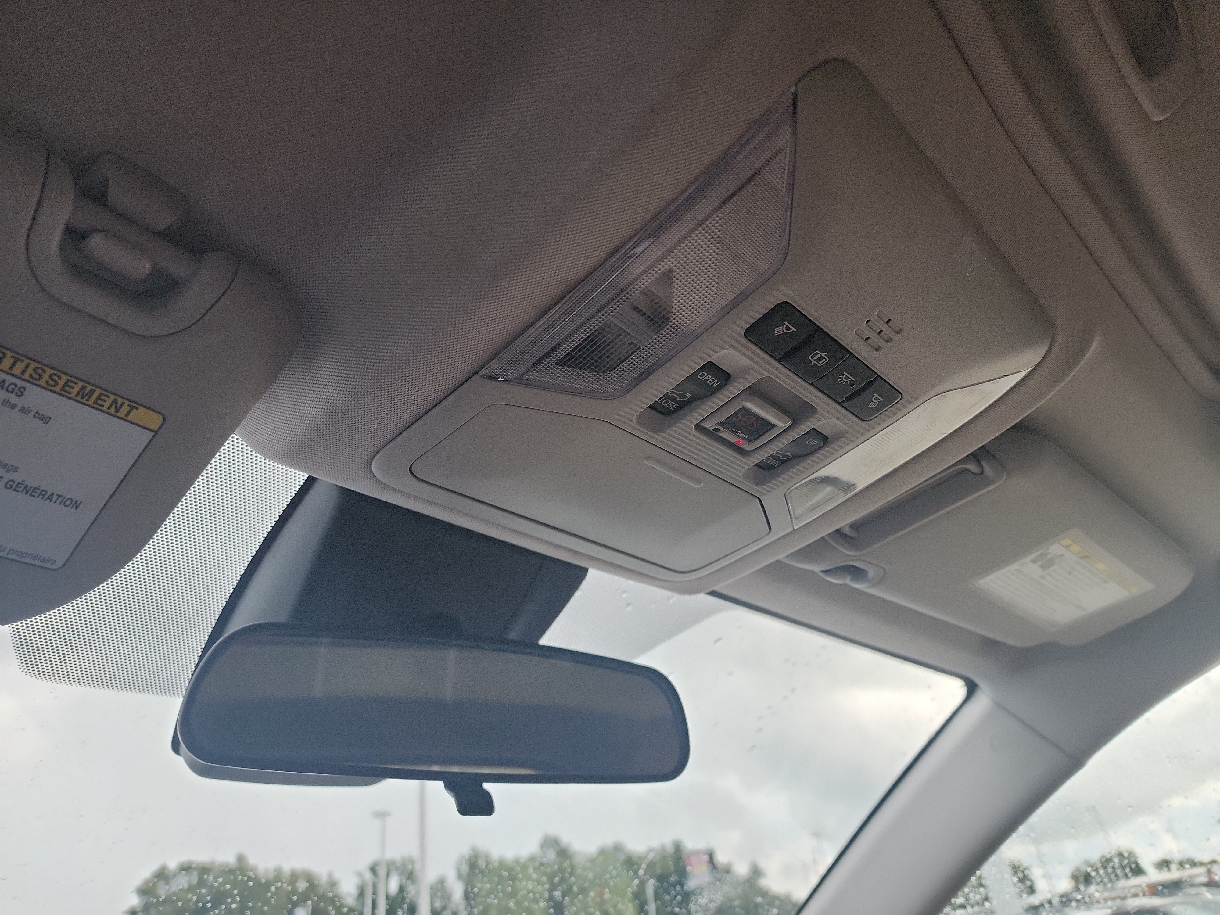 Used 2019 Toyota RAV4 XLE Premium FWD image 22
