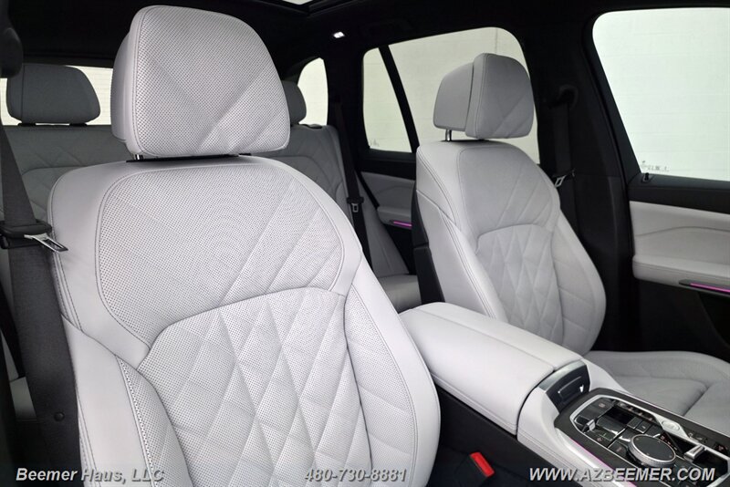 Used 2026 BMW X5 xDrive50e AWD/4WD image 43