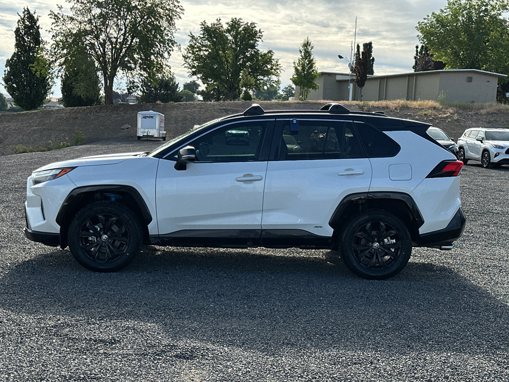 Certified 2022 Toyota RAV4 XSE AWD/4WD image 3