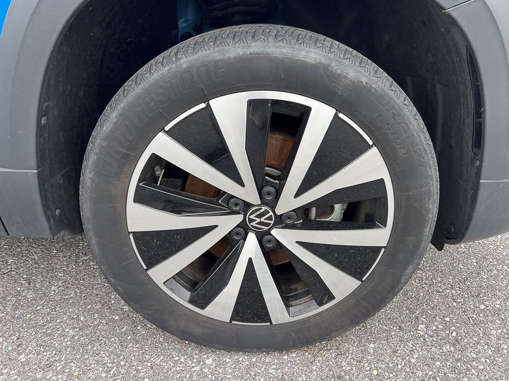 Used 2023 Volkswagen Taos SE image 10