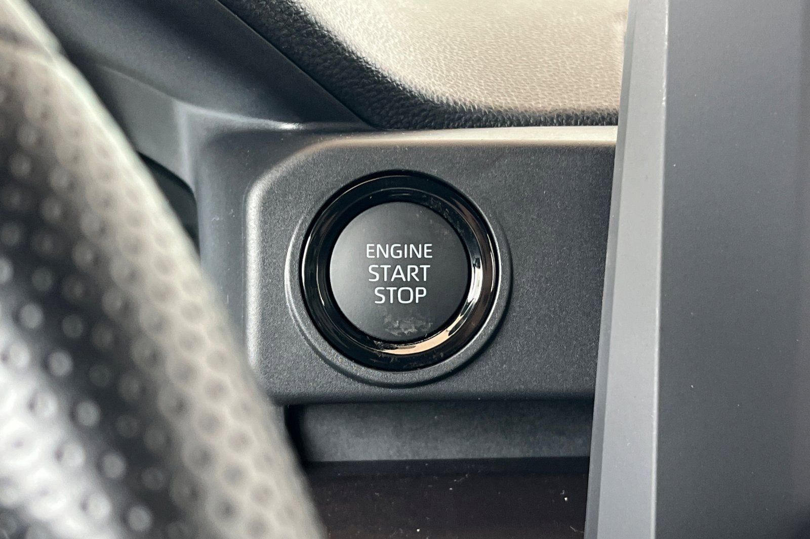 Certified 2025 Toyota Tacoma SR5 image 26