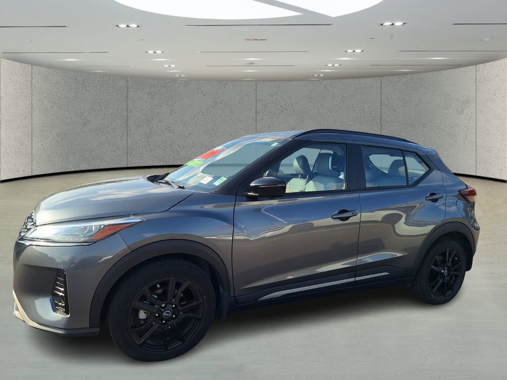 Used 2023 Nissan Kicks SR w/ SR Premium Package image 1