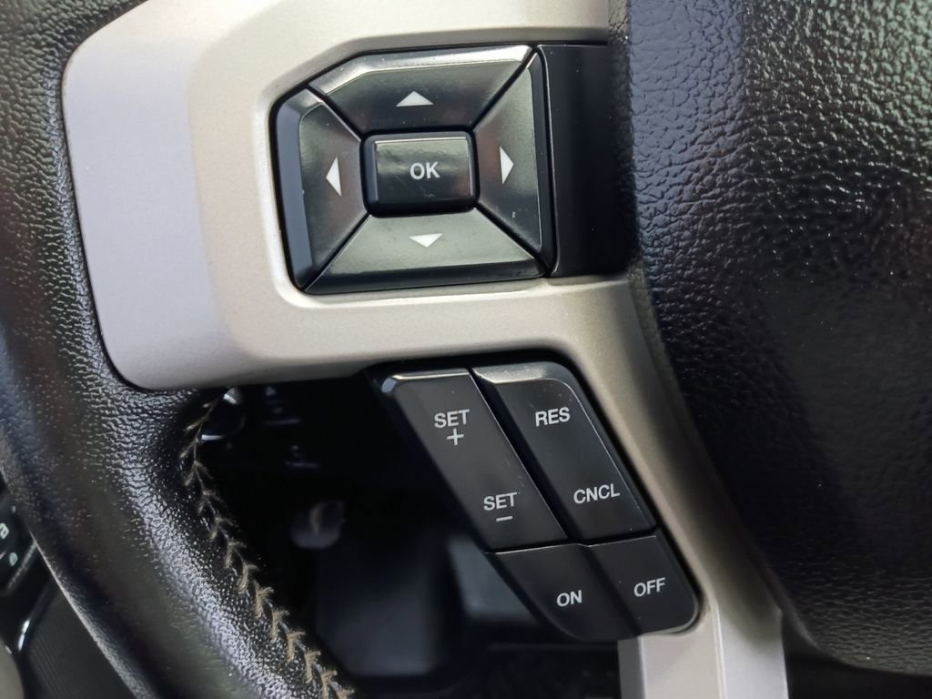 Used 2018 Ford F250 Lariat w/ Lariat Ultimate Package AWD/4WD image 11