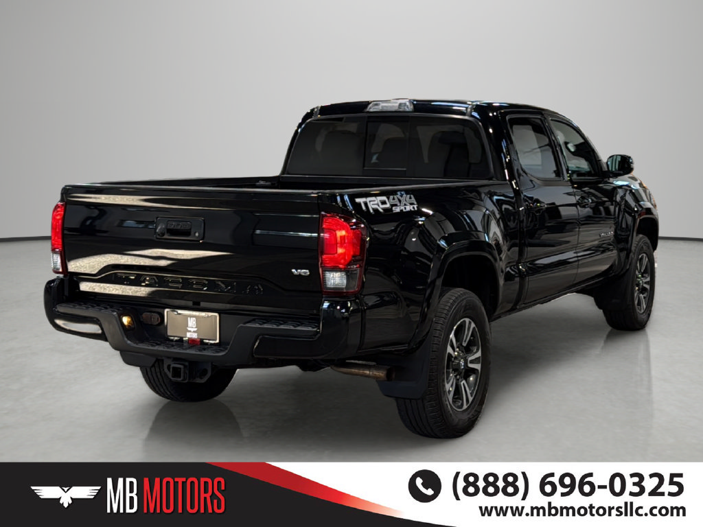 Used 2019 Toyota Tacoma SR5 AWD/4WD image 4