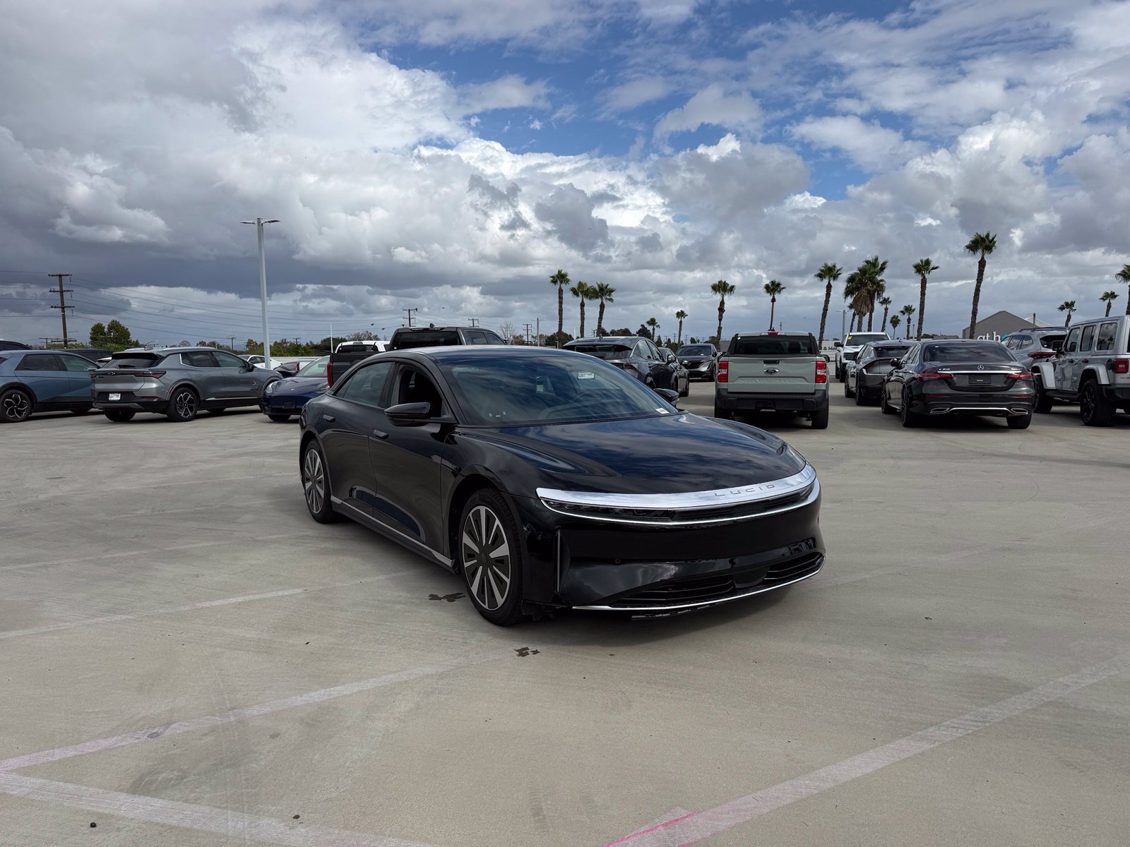 Used 2024 Lucid Air Pure RWD image 4