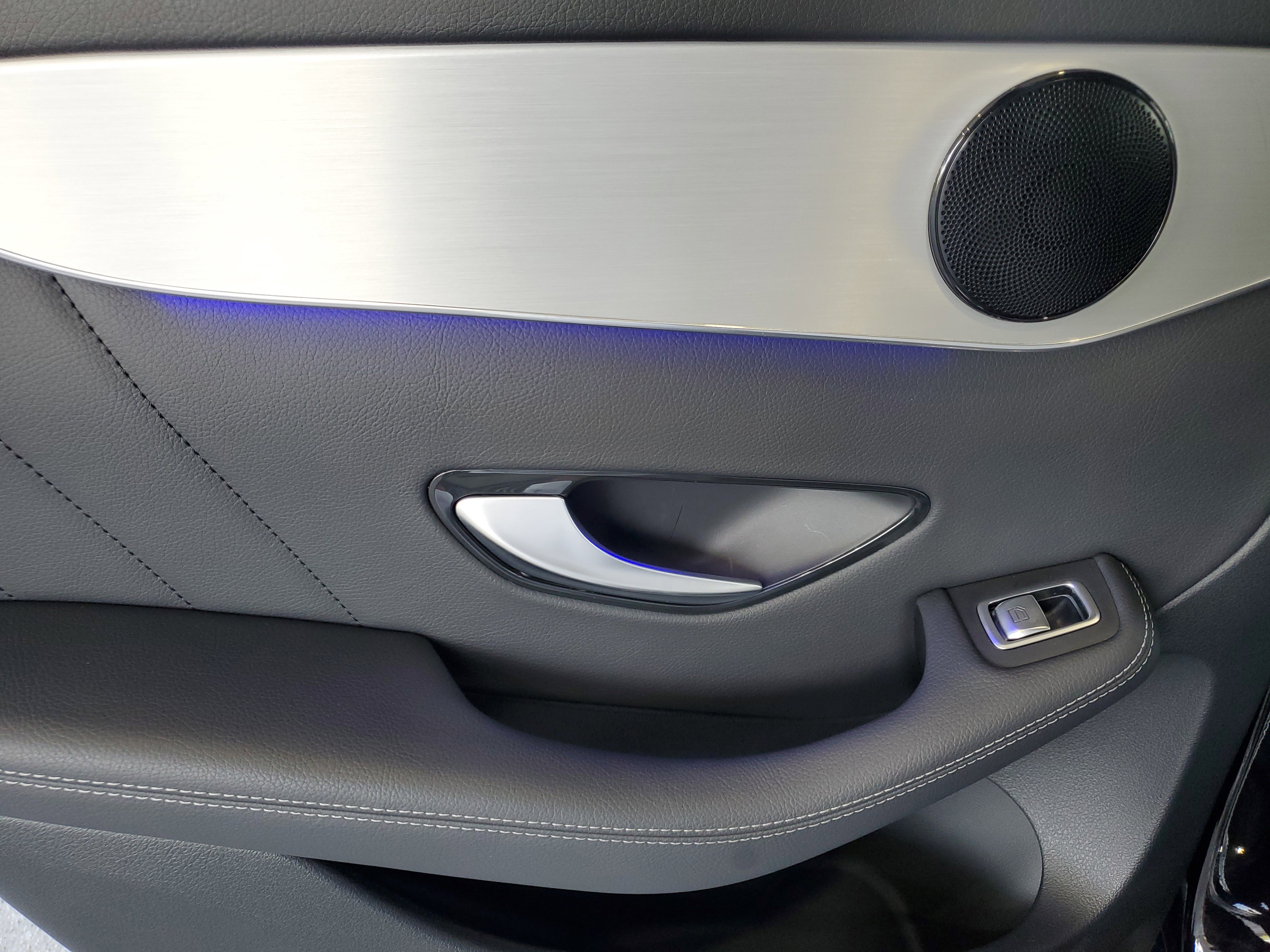 Used 2022 Mercedes-Benz GLC 300 image 13