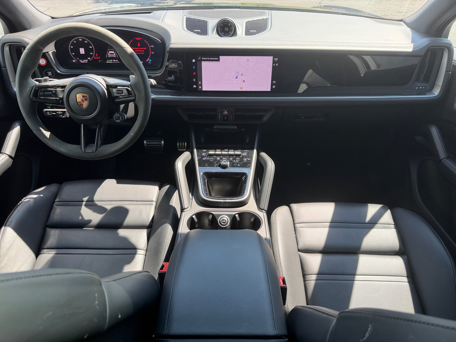 Used 2025 Porsche Cayenne S AWD/4WD image 15