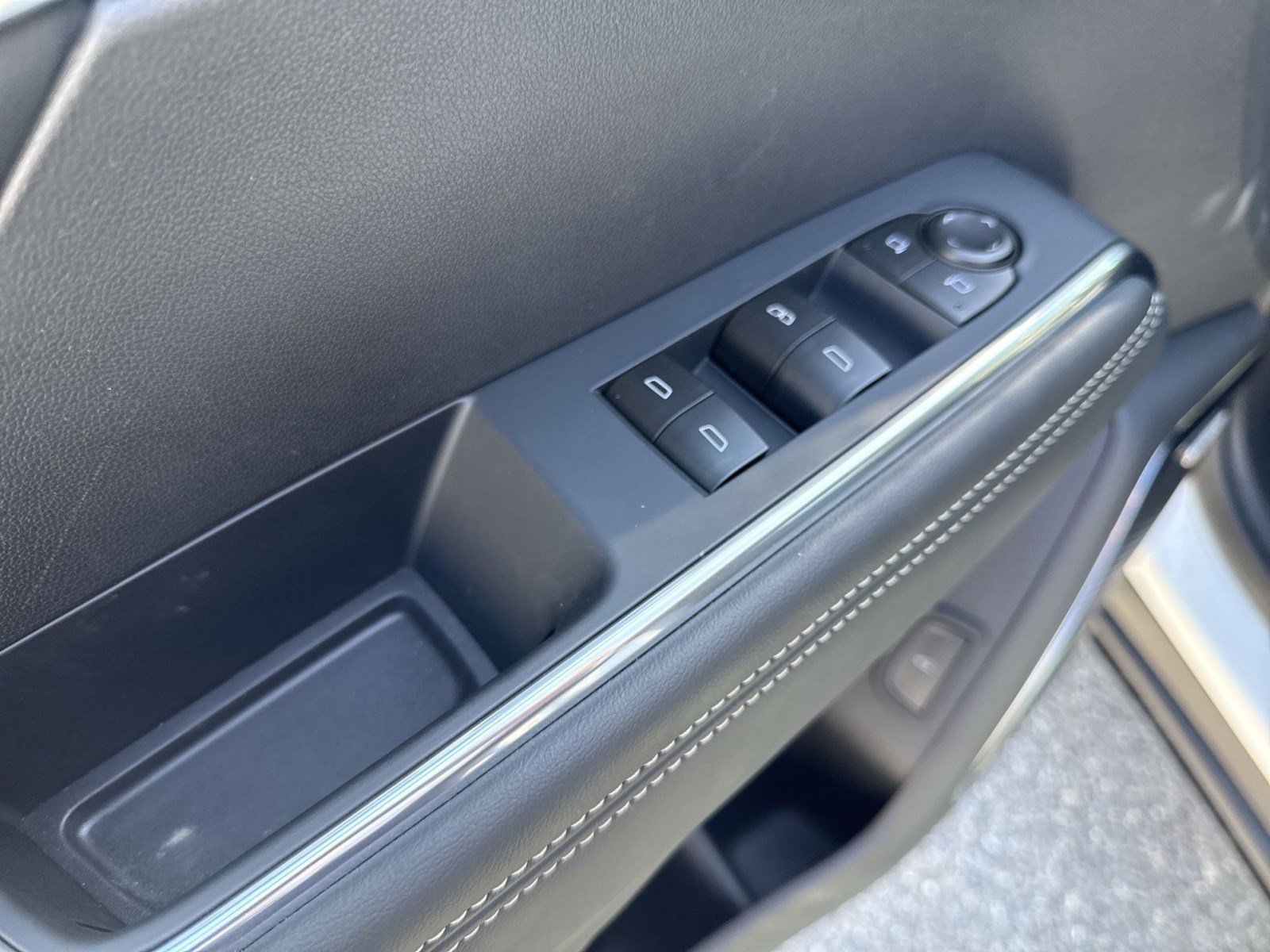 New 2026 GMC Acadia Elevation AWD/4WD image 12