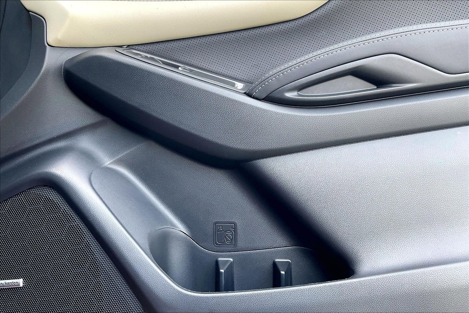 Used 2022 Subaru Ascent Touring image 22