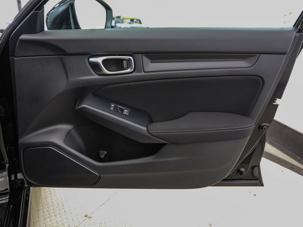 Used 2025 Honda Civic Sport image 26