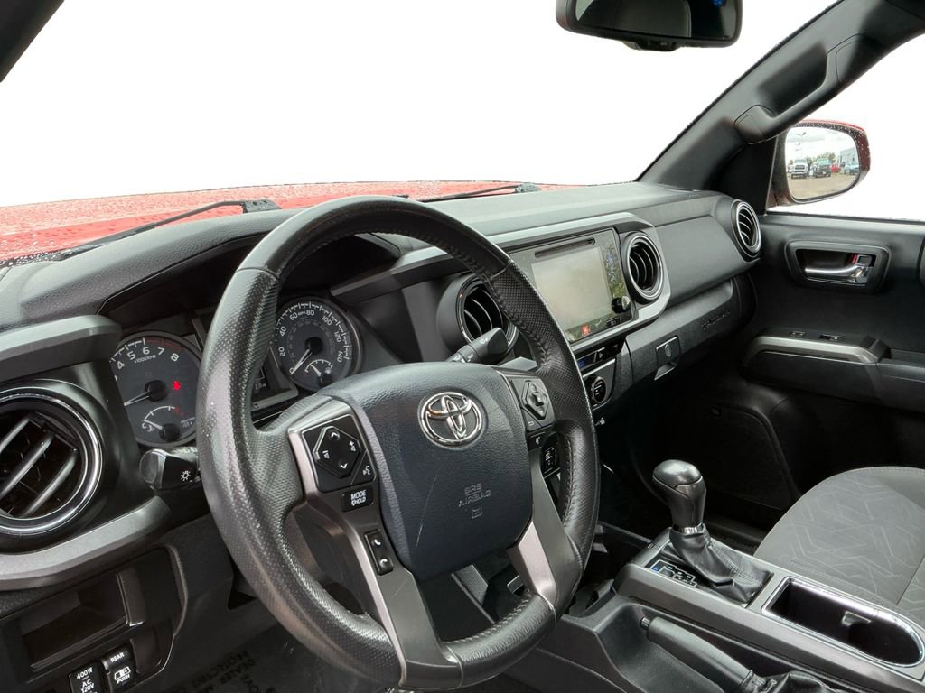 Used 2017 Toyota Tacoma TRD Off-Road AWD/4WD image 23
