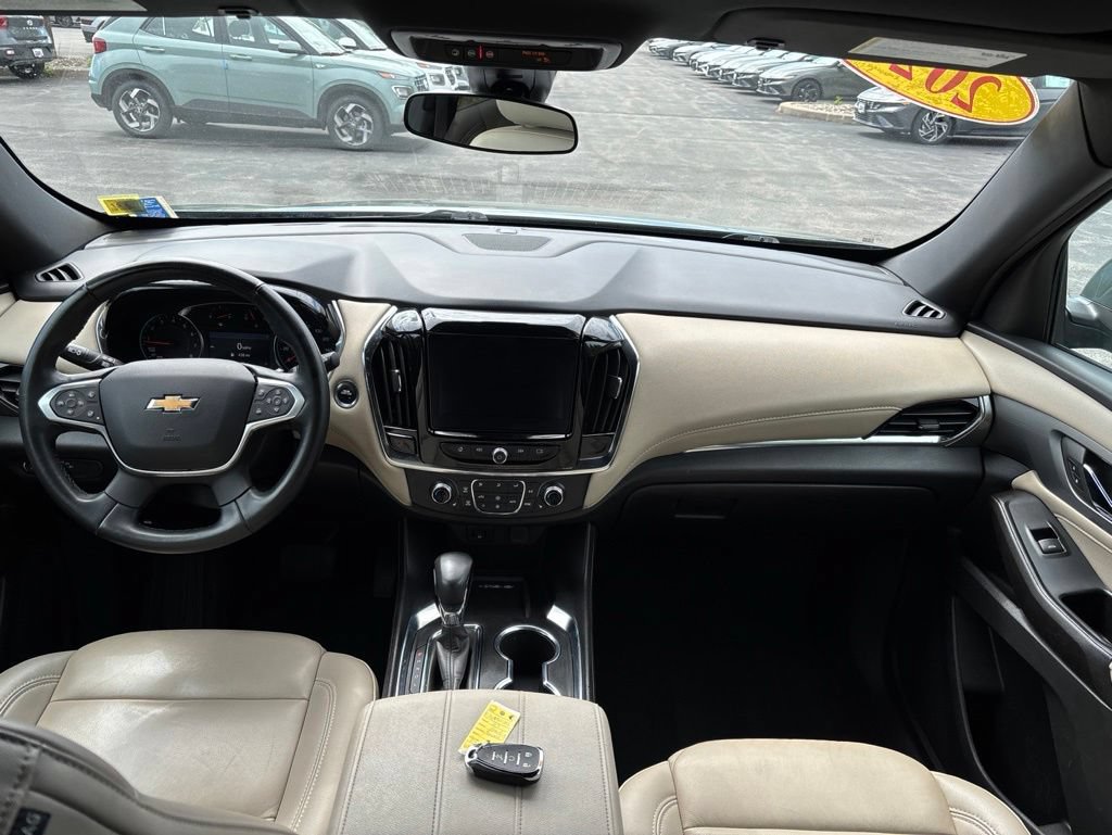 Used 2023 Chevrolet Traverse LT AWD/4WD image 18