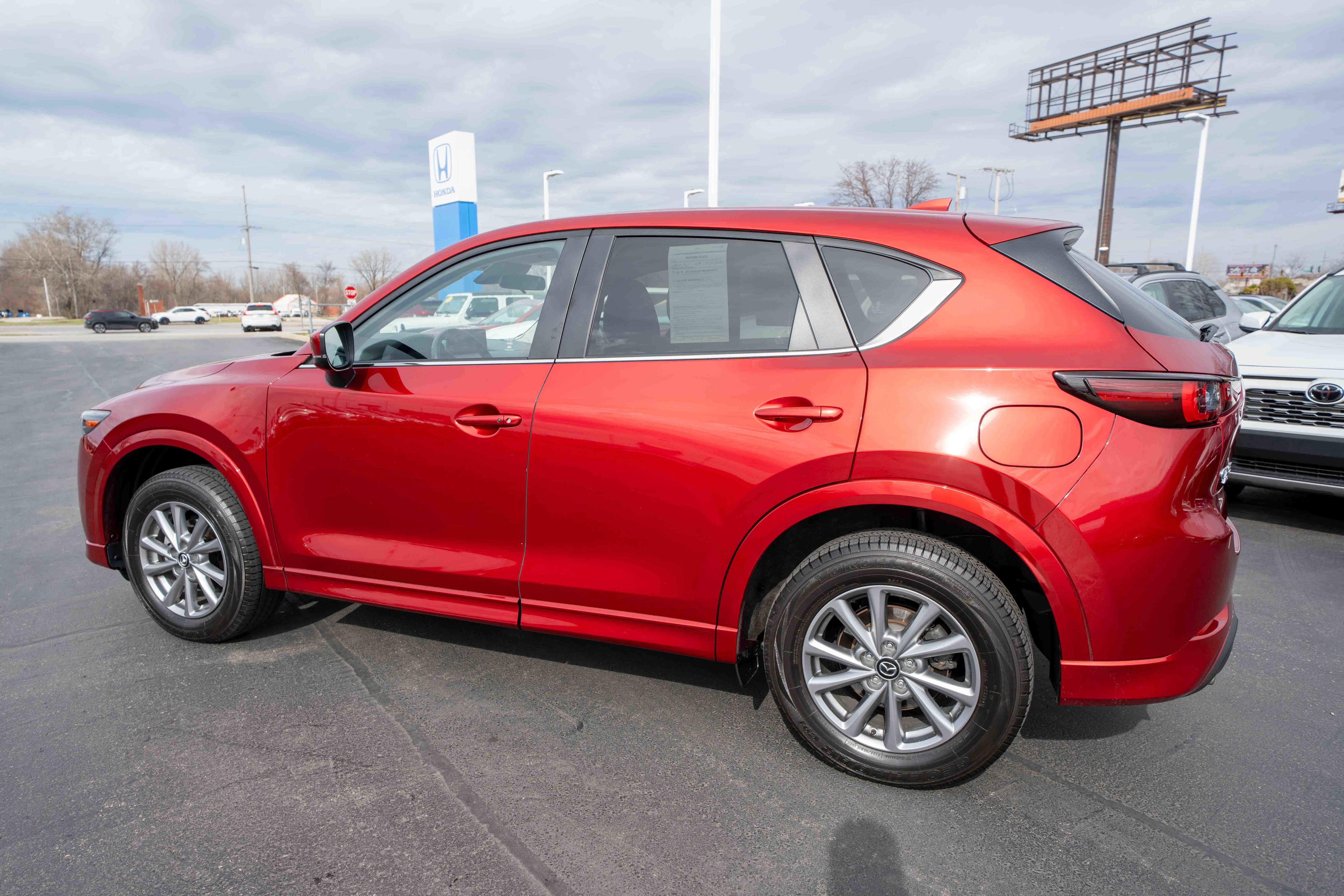 Used 2024 MAZDA CX-5 AWD 2.5 S w/ Select Package image 4