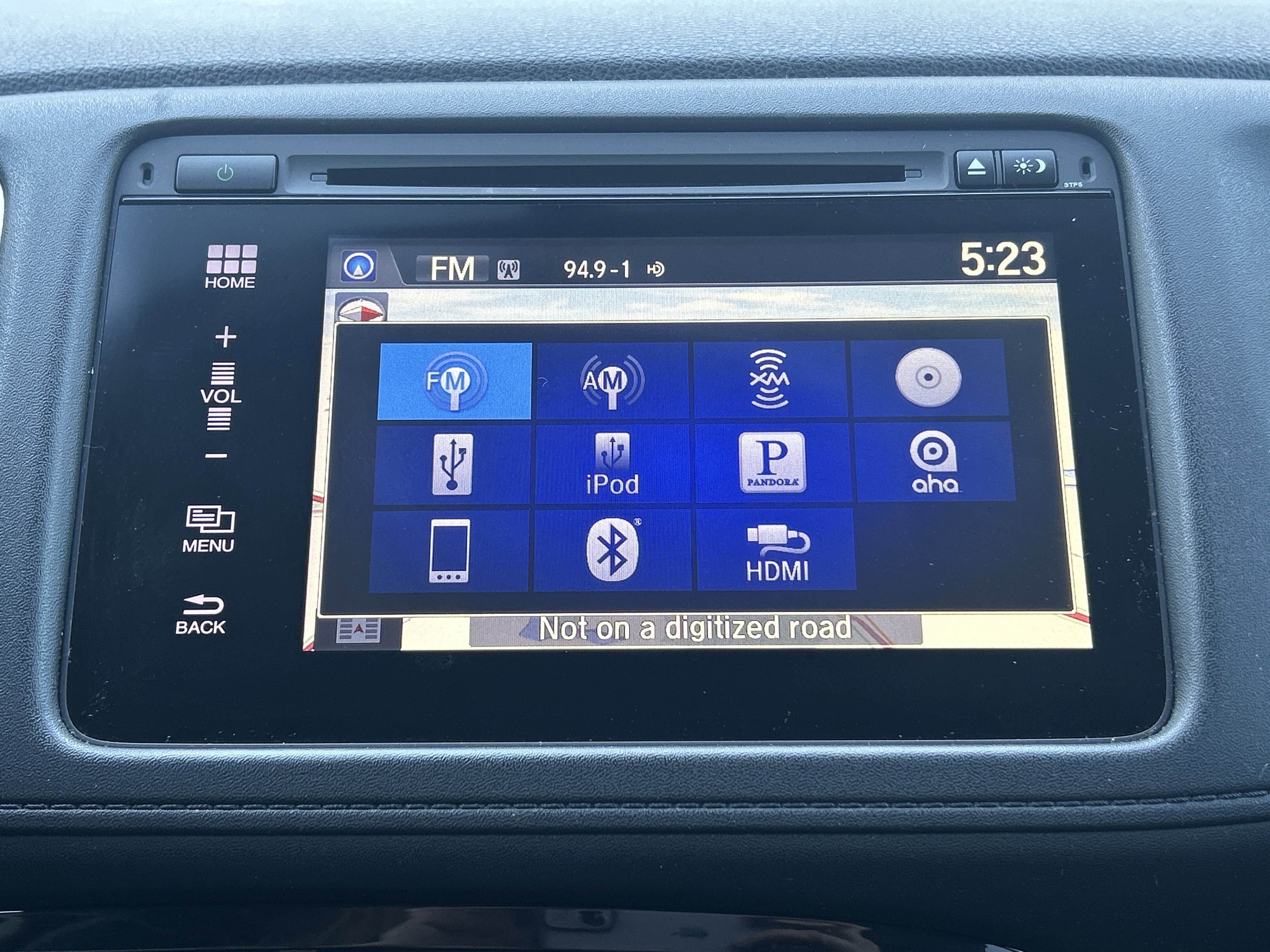 Used 2017 Honda HR-V EX-L image 13