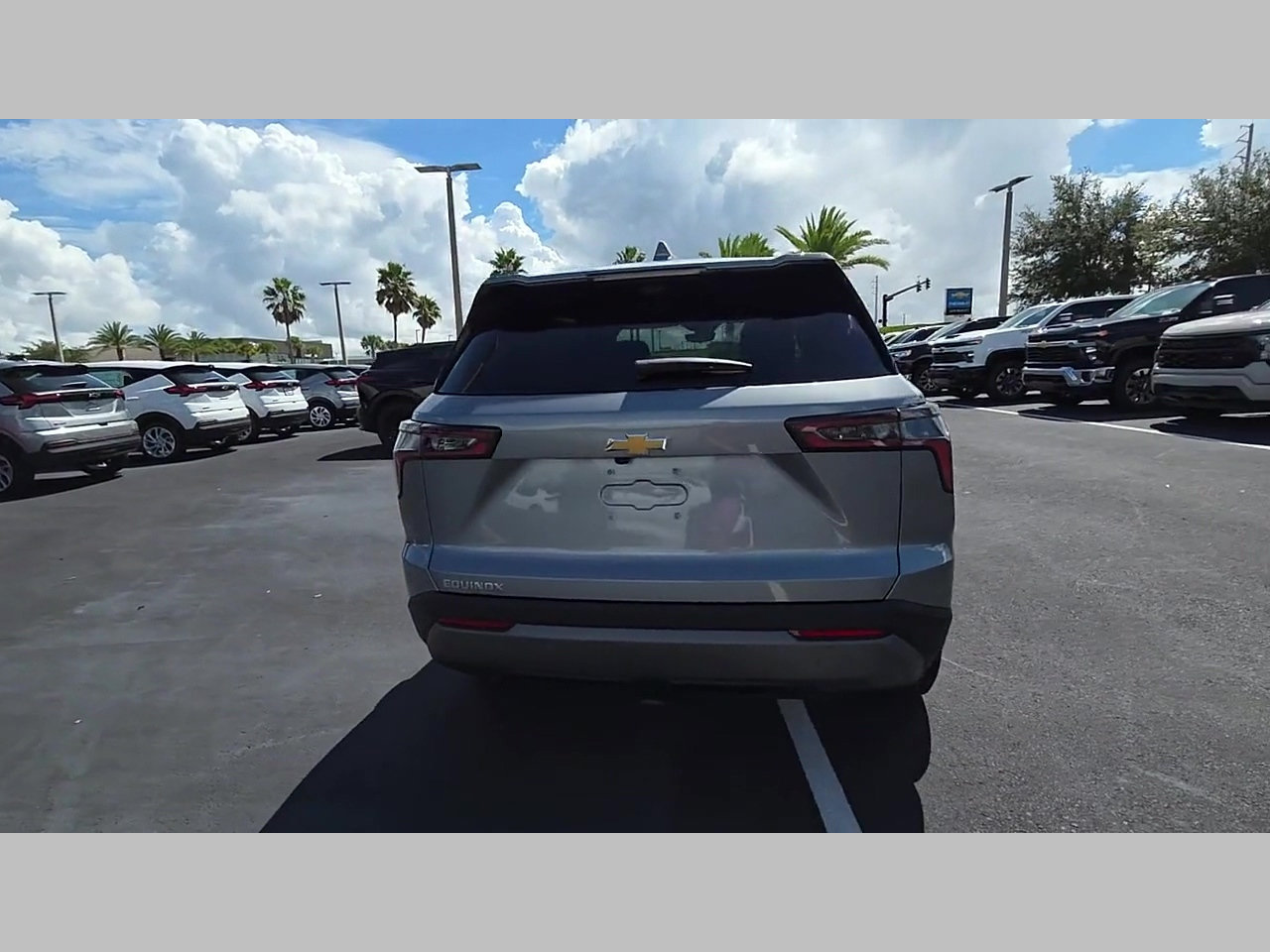 New 2027 Chevrolet Equinox LT w/ Safety and Technology Package FWD image 20