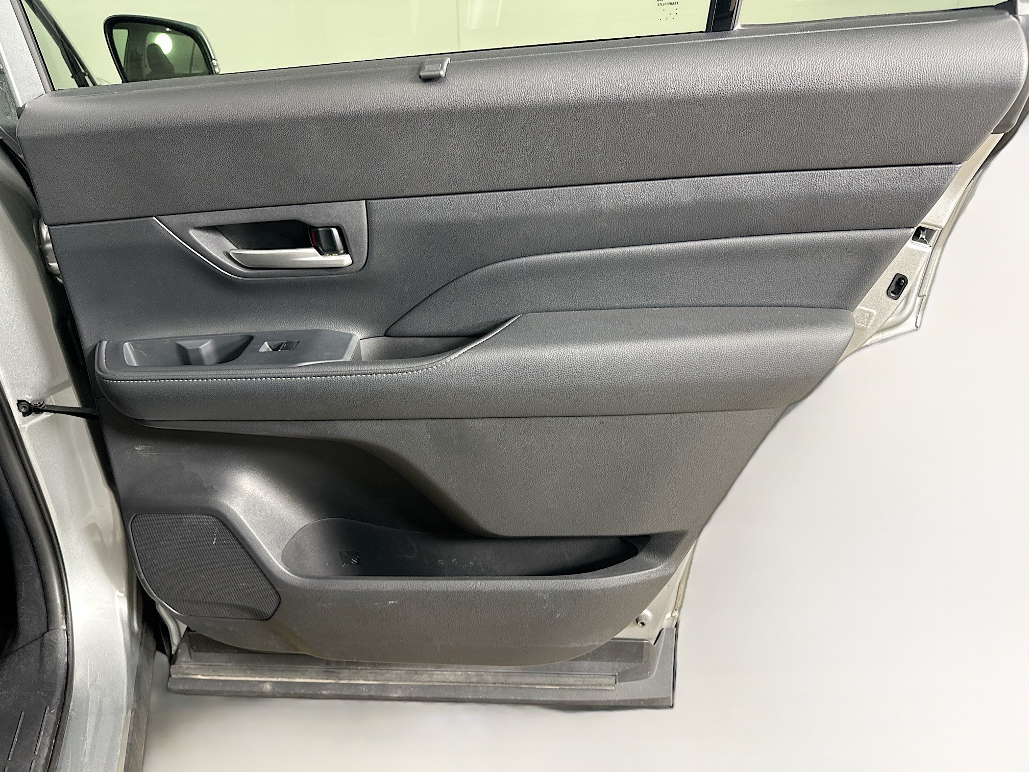Used 2025 Toyota Grand Highlander FWD image 31