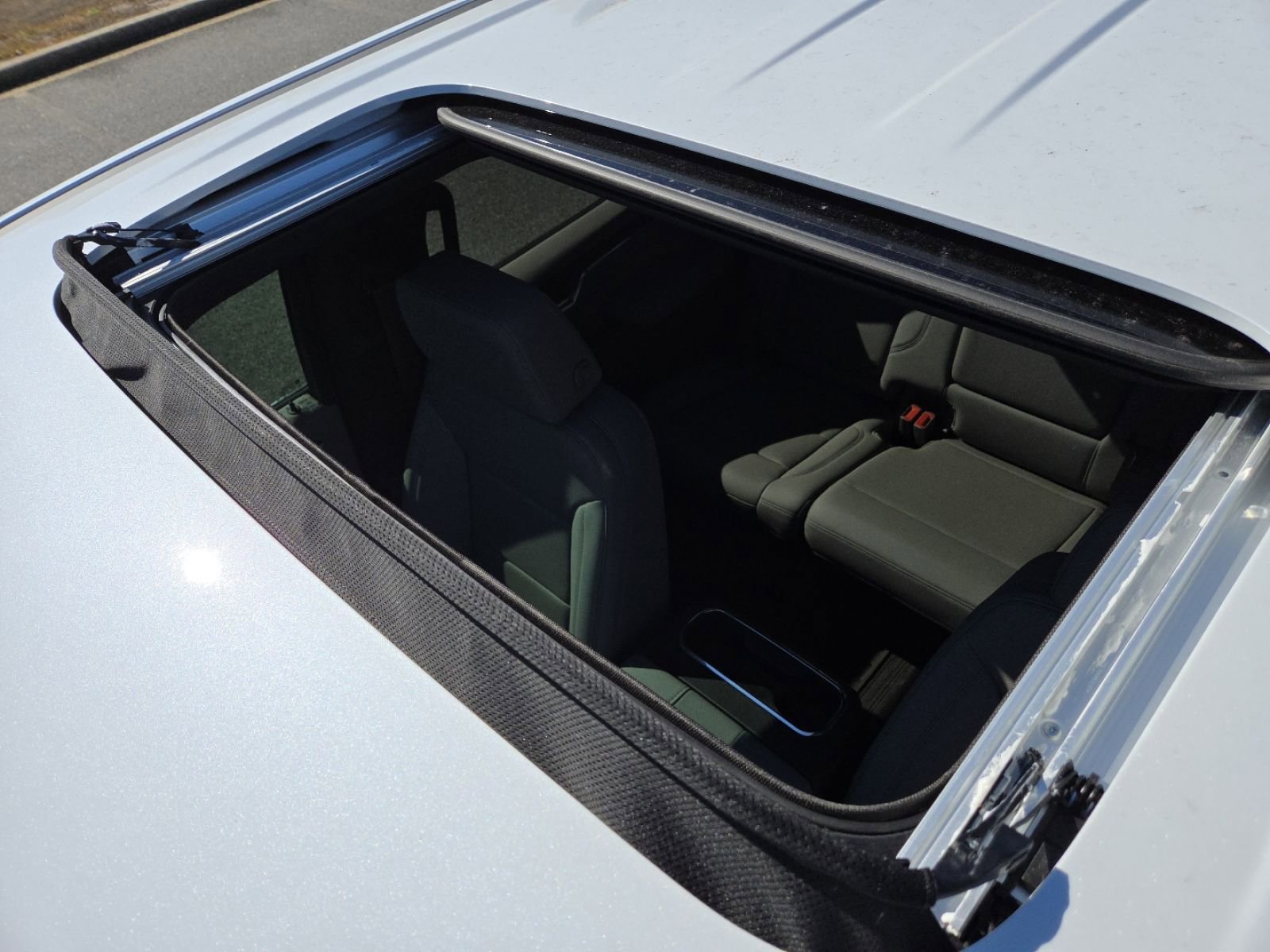 New 2026 GMC Sierra 1500 SLT w/ SLT Premium Plus Package image 4