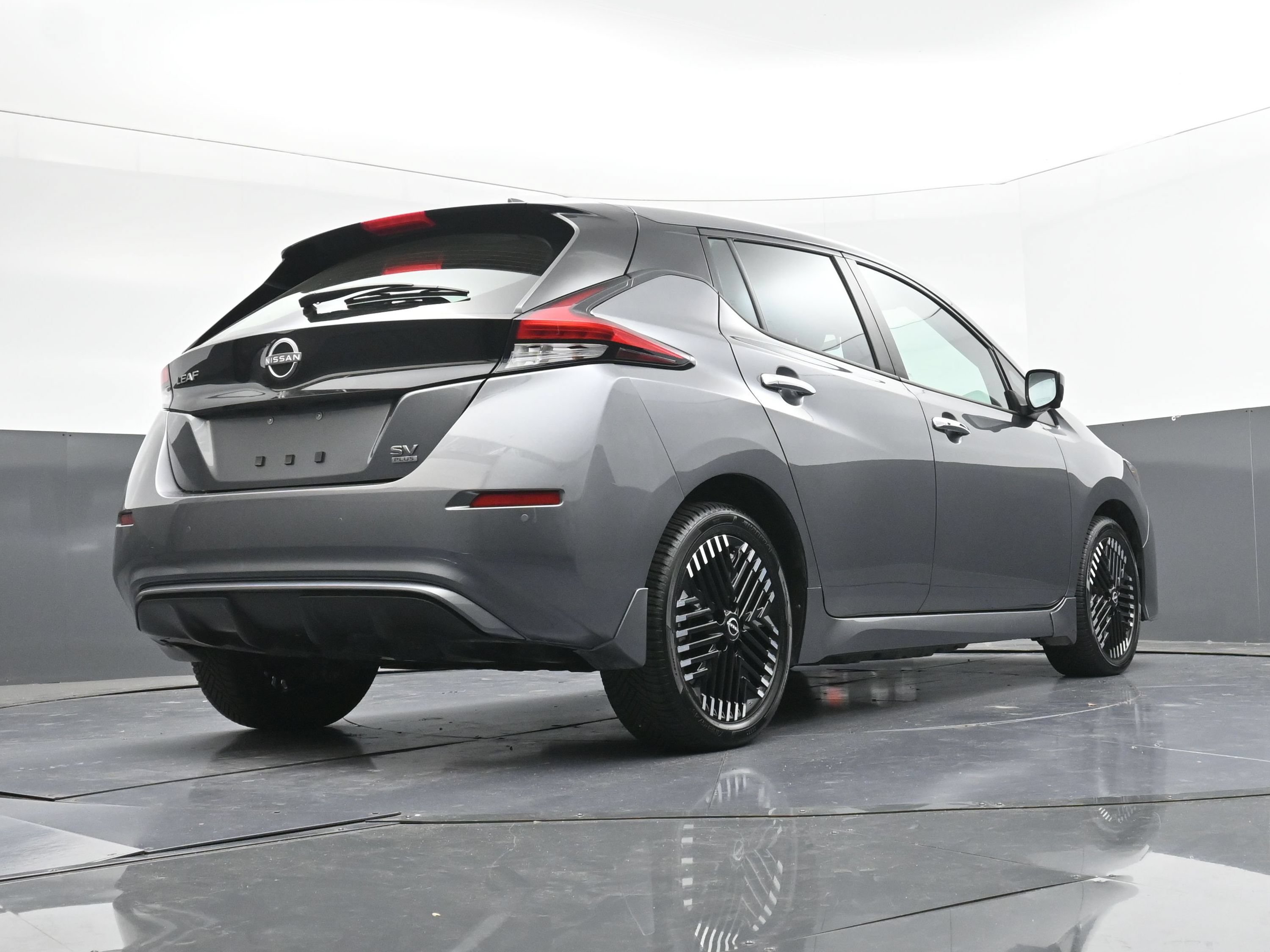 Used 2025 Nissan Leaf SV Plus FWD image 30