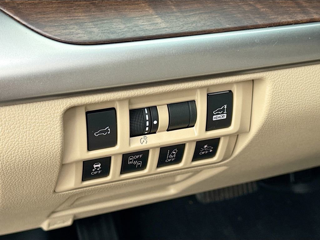 Used 2018 Subaru Outback 2.5i Limited image 11