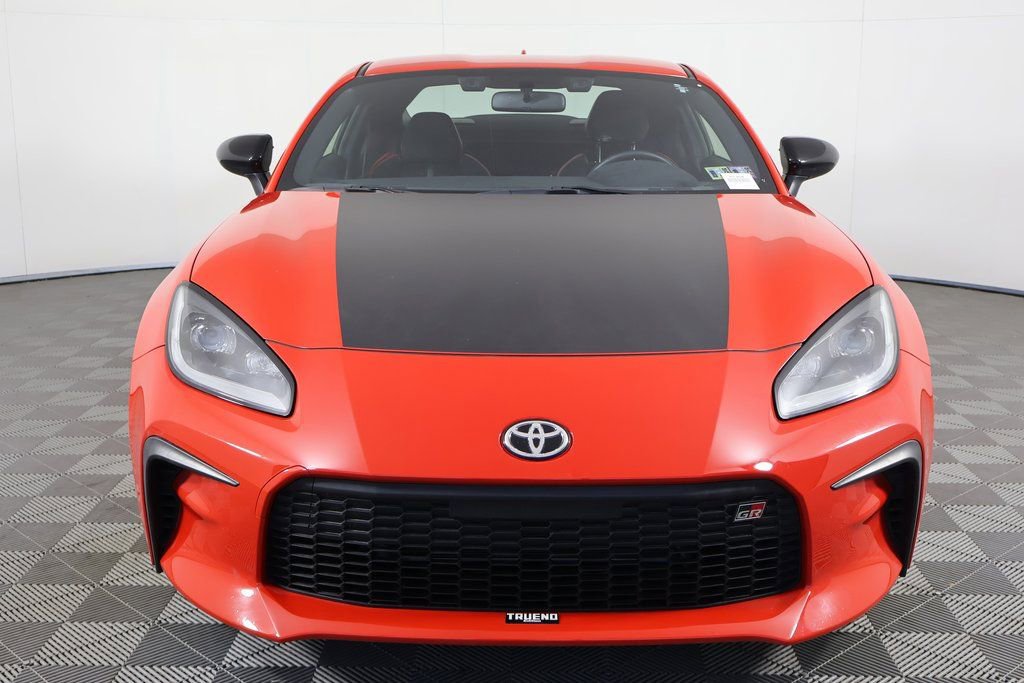 Used 2024 Toyota GR86 TRUENO Edition image 2