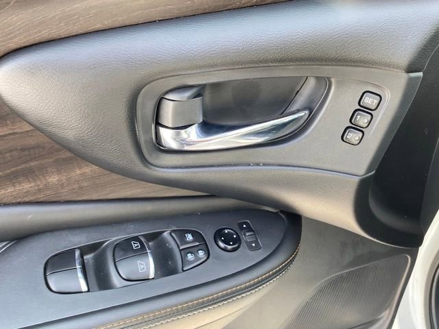 Used 2023 Nissan Murano Platinum image 17