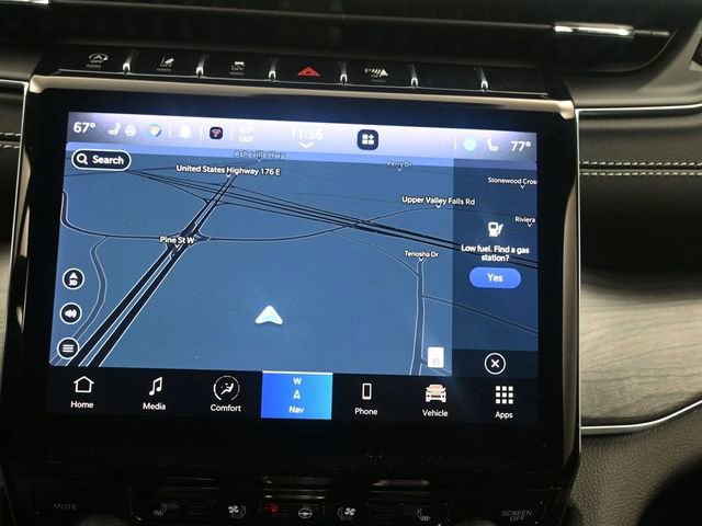 Used 2023 Jeep Grand Cherokee Overland w/ Luxury Tech Group IV AWD/4WD image 16