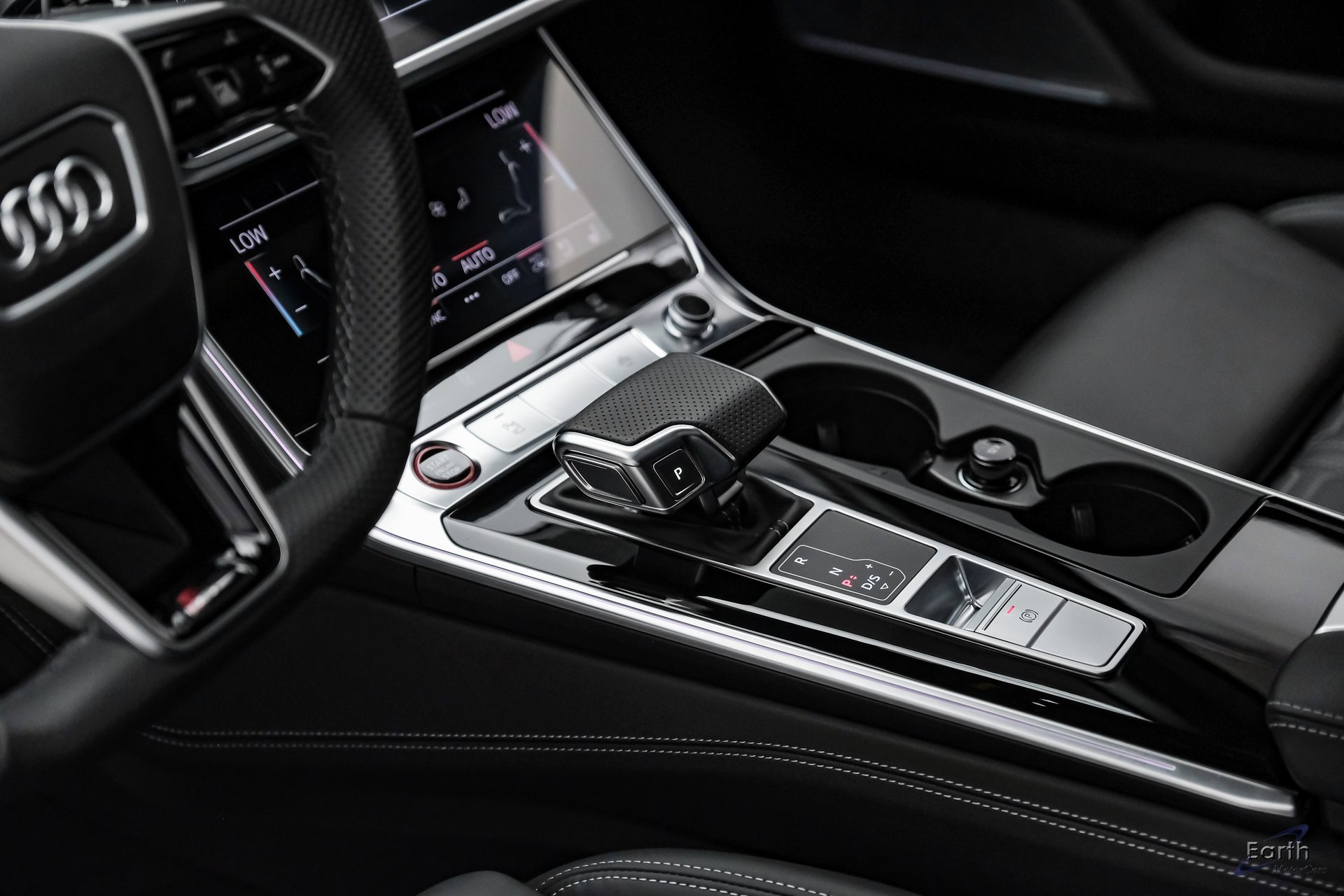 Used 2025 Audi RS 6 performance image 53