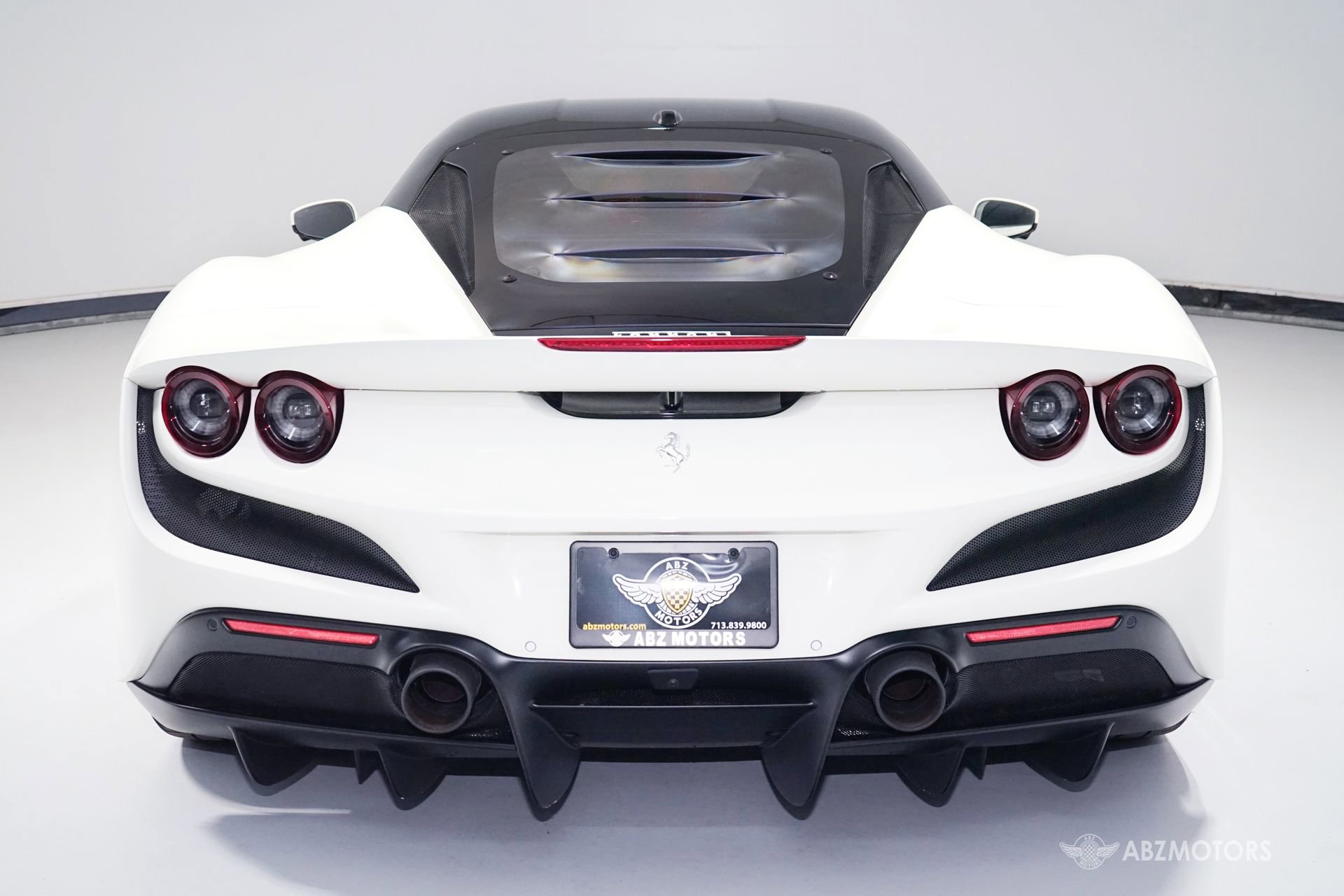 Used 2022 Ferrari F8 Tributo image 8