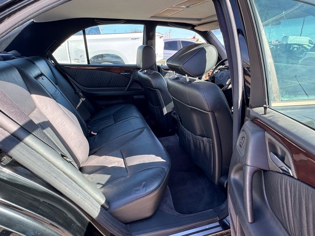 Used 1996 Mercedes-Benz E 320 Sedan image 7