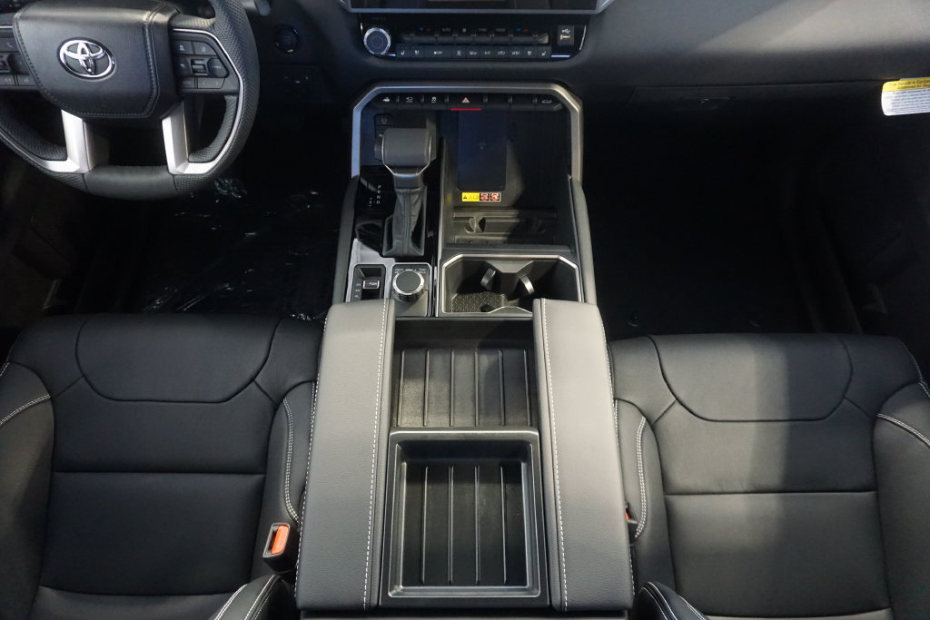 New 2026 Toyota Tundra Limited AWD/4WD image 32