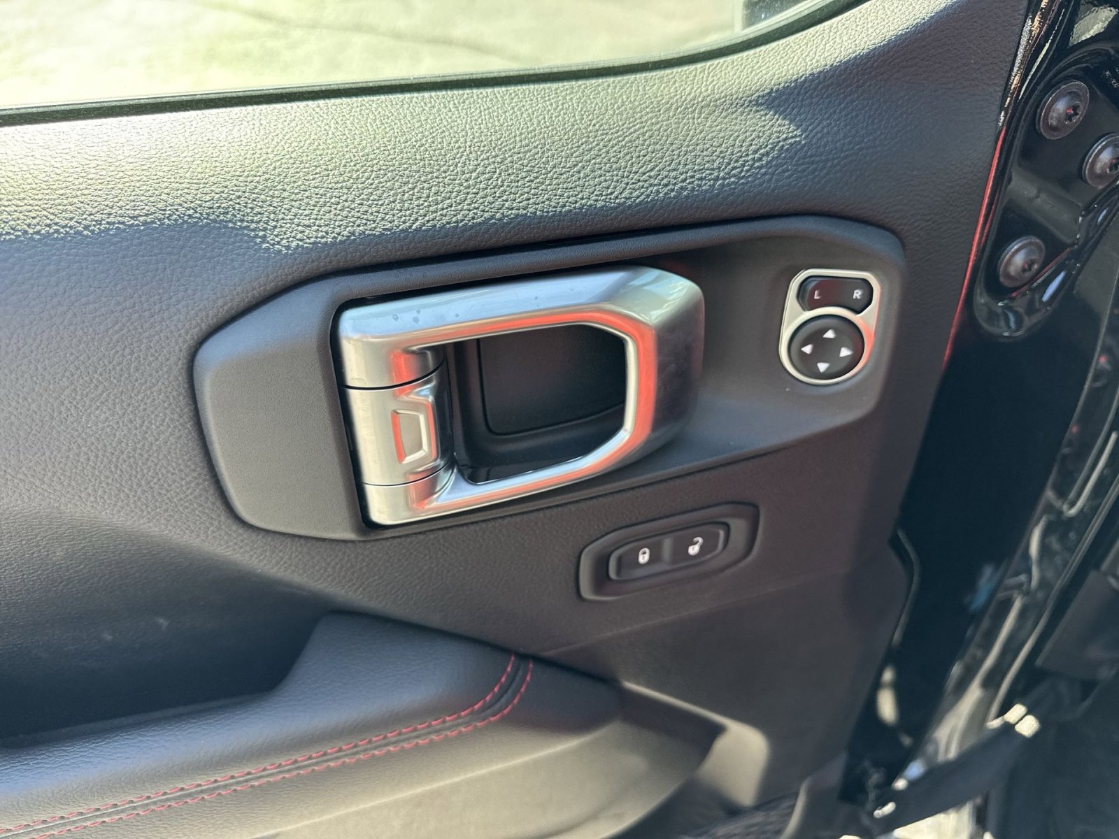 New 2023 Jeep Wrangler Unlimited Rubicon 4xe image 19