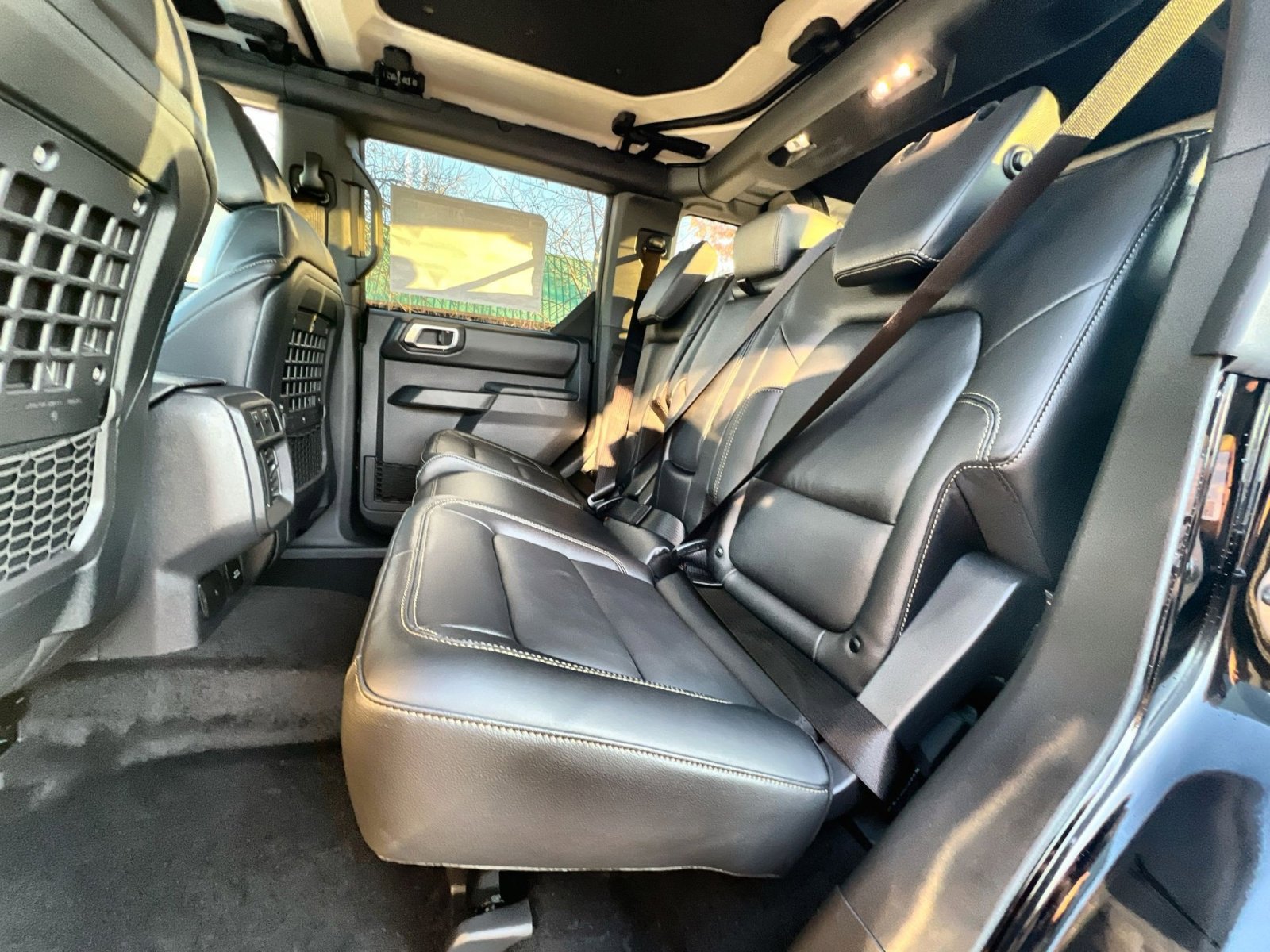 New 2025 Ford Bronco Badlands image 24