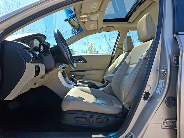 Used 2016 Honda Accord EX-L image 15