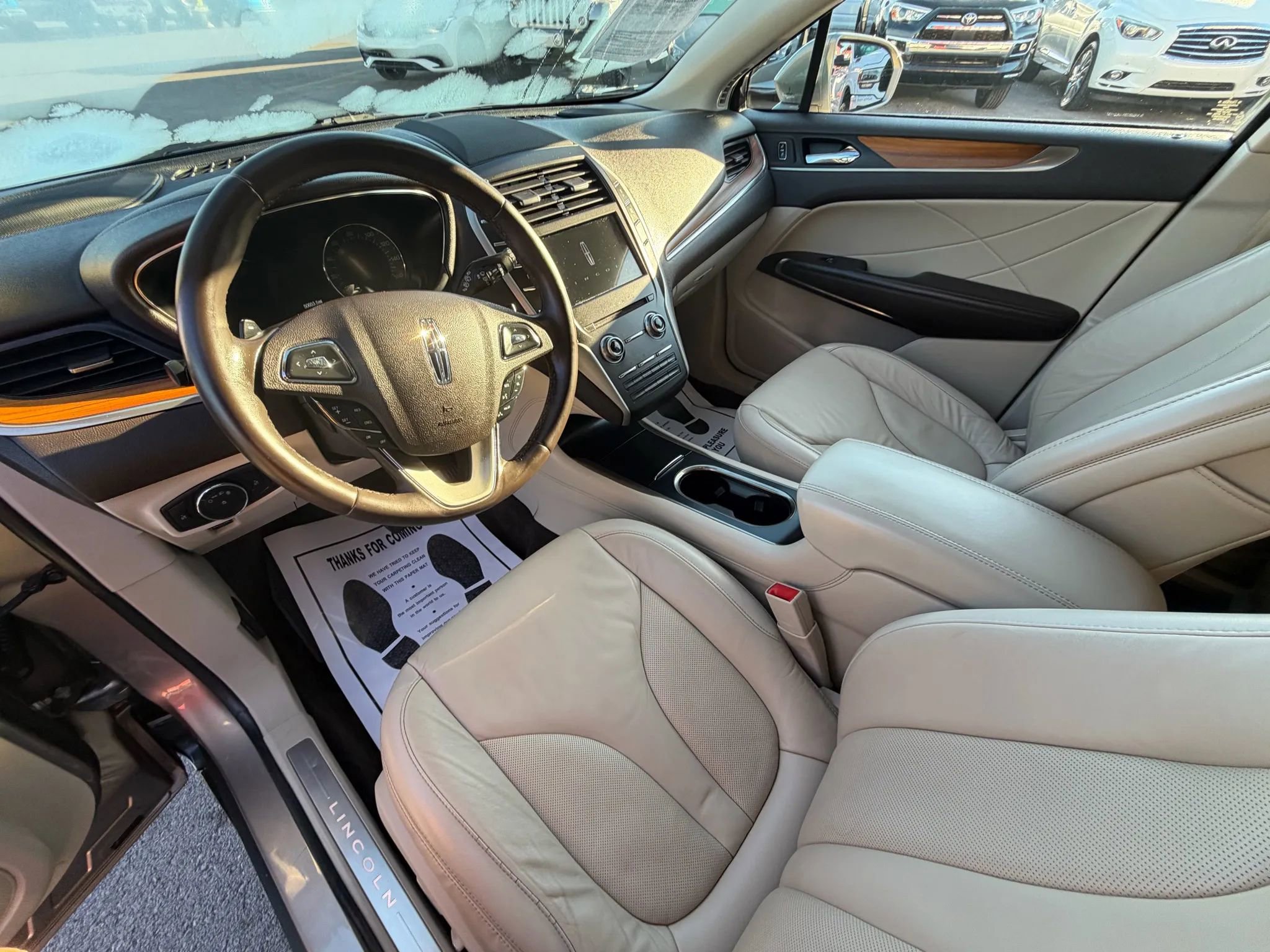 Used 2018 Lincoln MKC Select w/ Select Plus Package FWD image 6