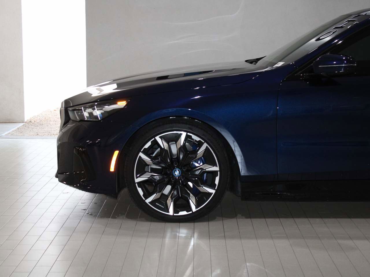 Certified 2024 BMW i5 eDrive40i w/ M Sport Package image 4
